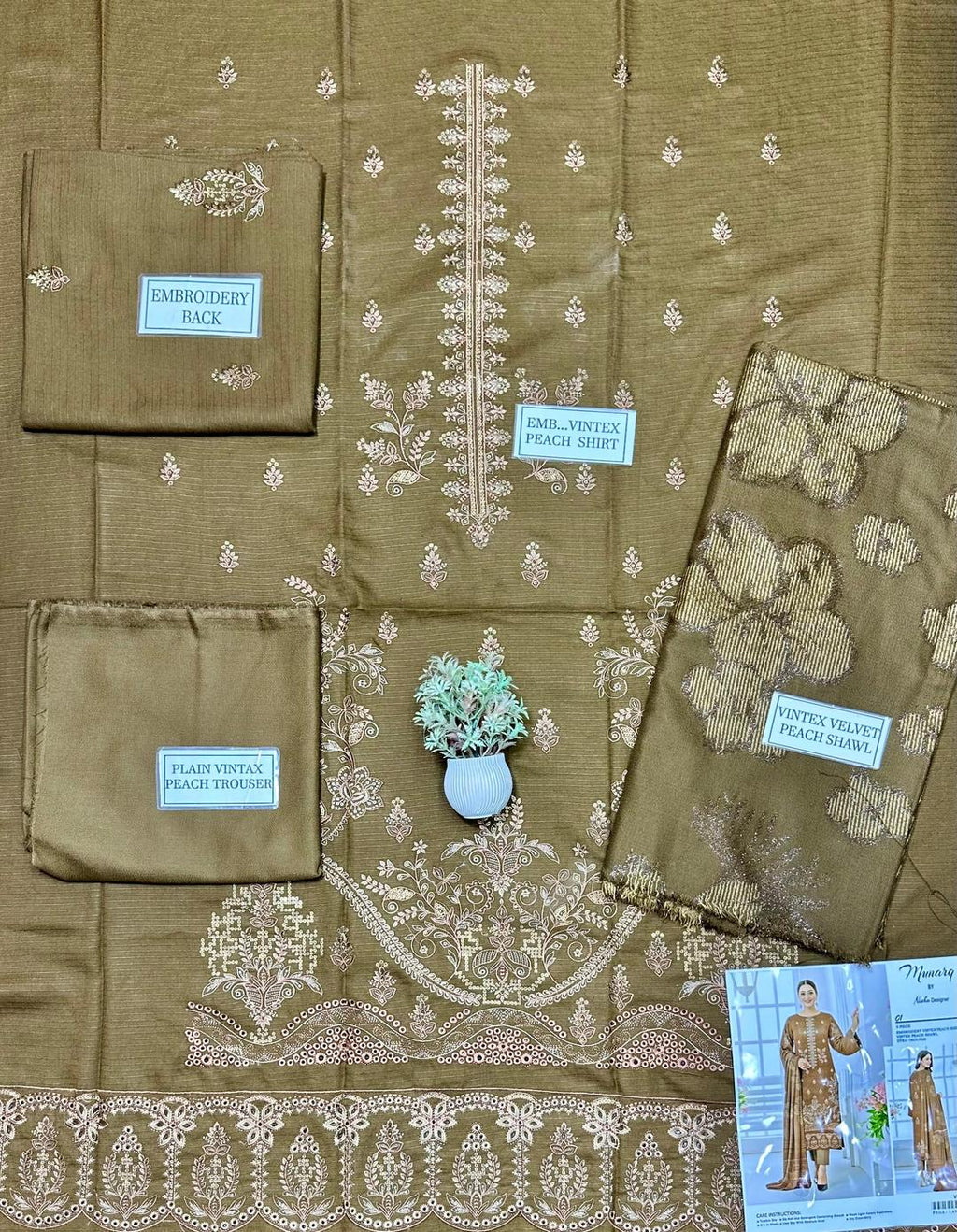 3 Pcs Women's Unstiched Plain  Suit